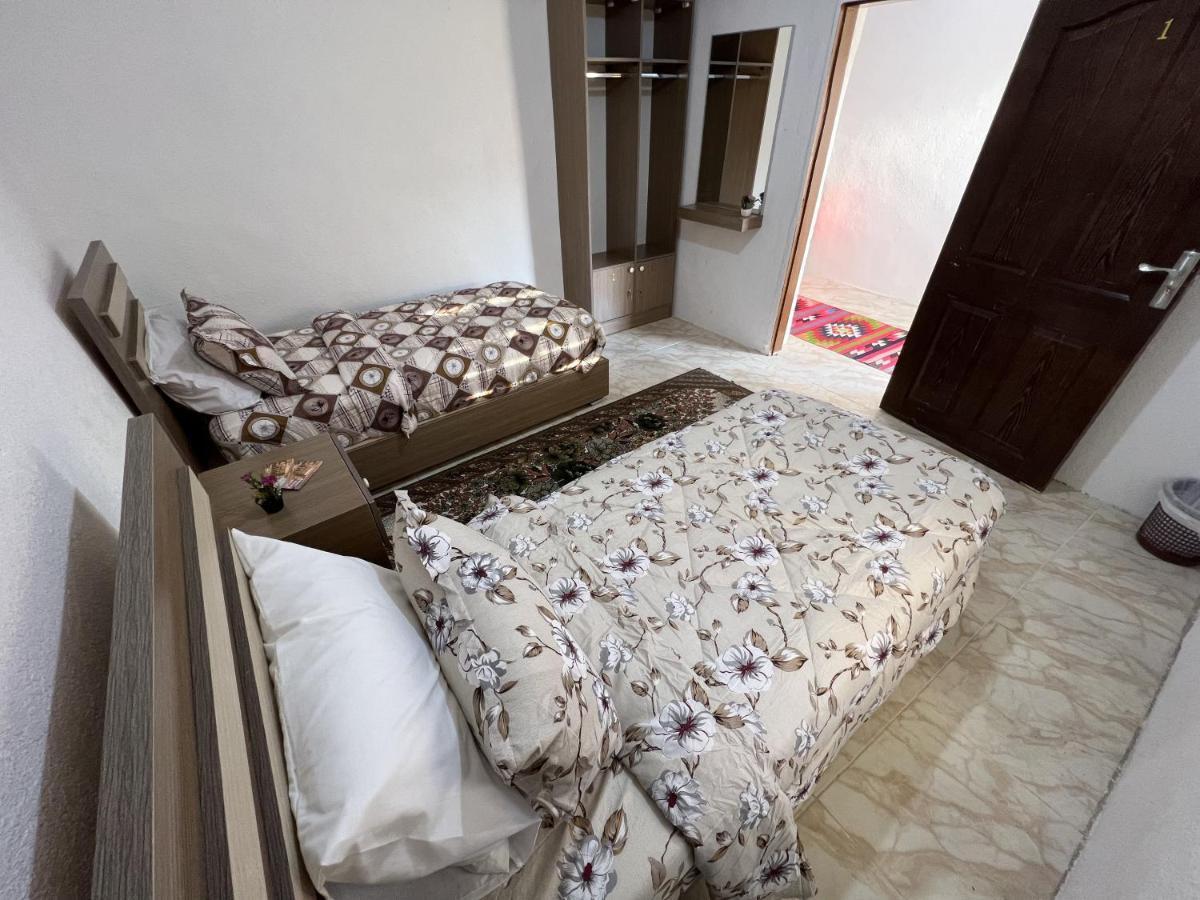Z3 Hostel Vádi Músza Kültér fotó