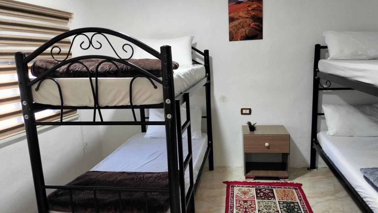 Z3 Hostel Vádi Músza Kültér fotó