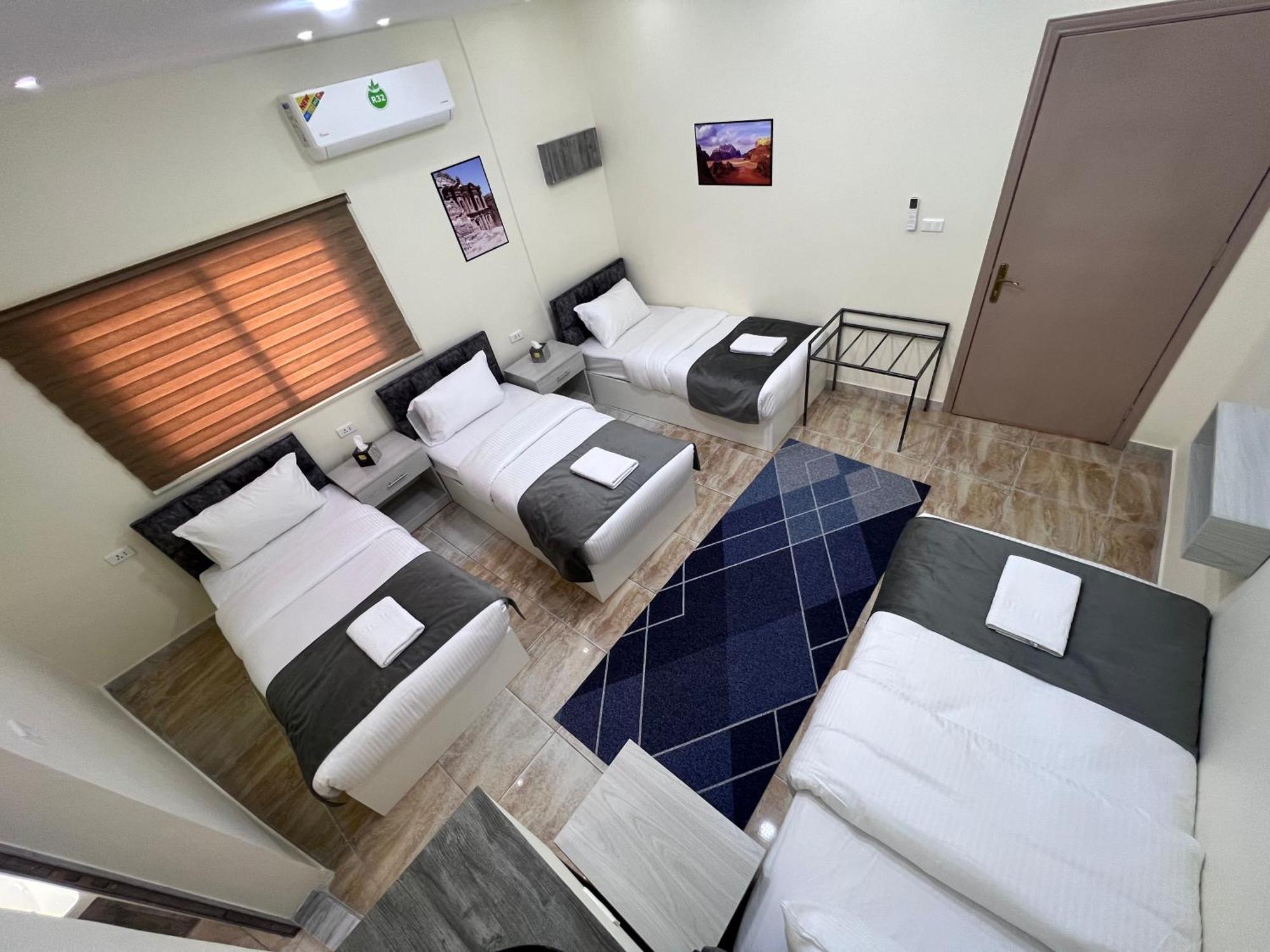 Z3 Hostel Vádi Músza Kültér fotó